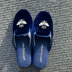 Brand New Patricia Green Queen Bee Embroidered Slippers